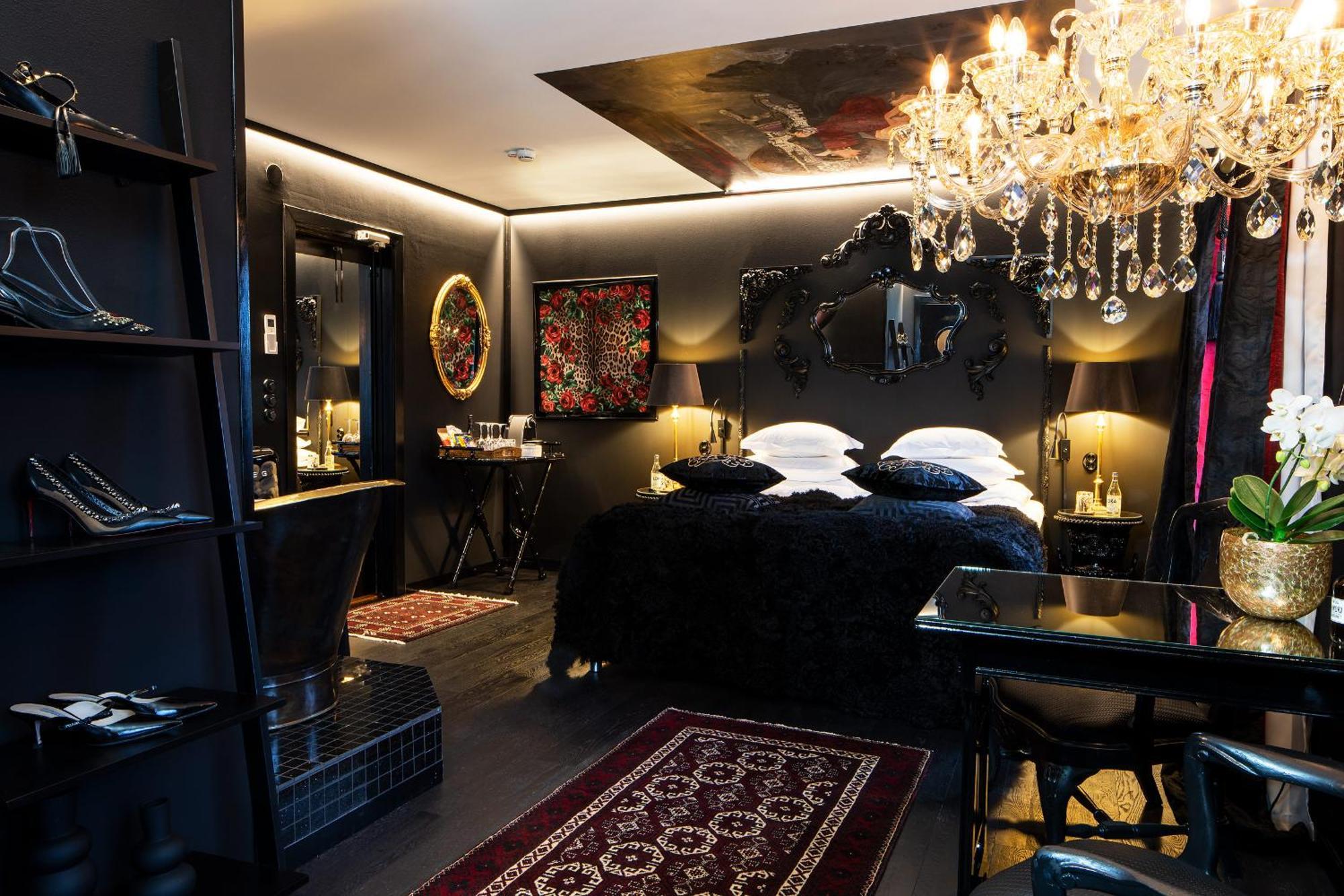 Bomans Hotell I โตรซา ภายนอก รูปภาพ