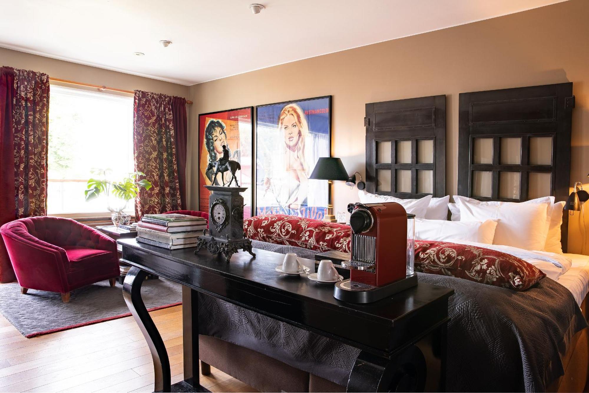 Bomans Hotell I โตรซา ภายนอก รูปภาพ