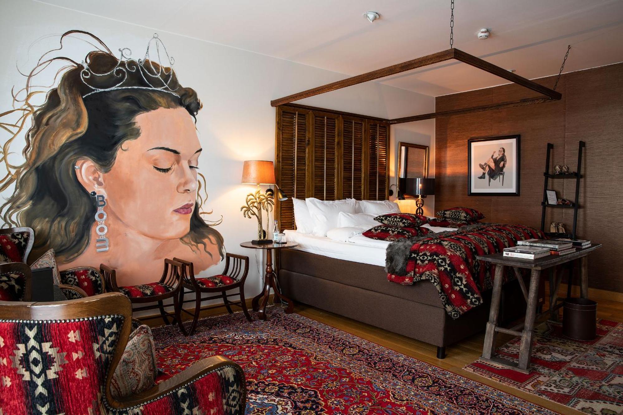 Bomans Hotell I โตรซา ภายนอก รูปภาพ