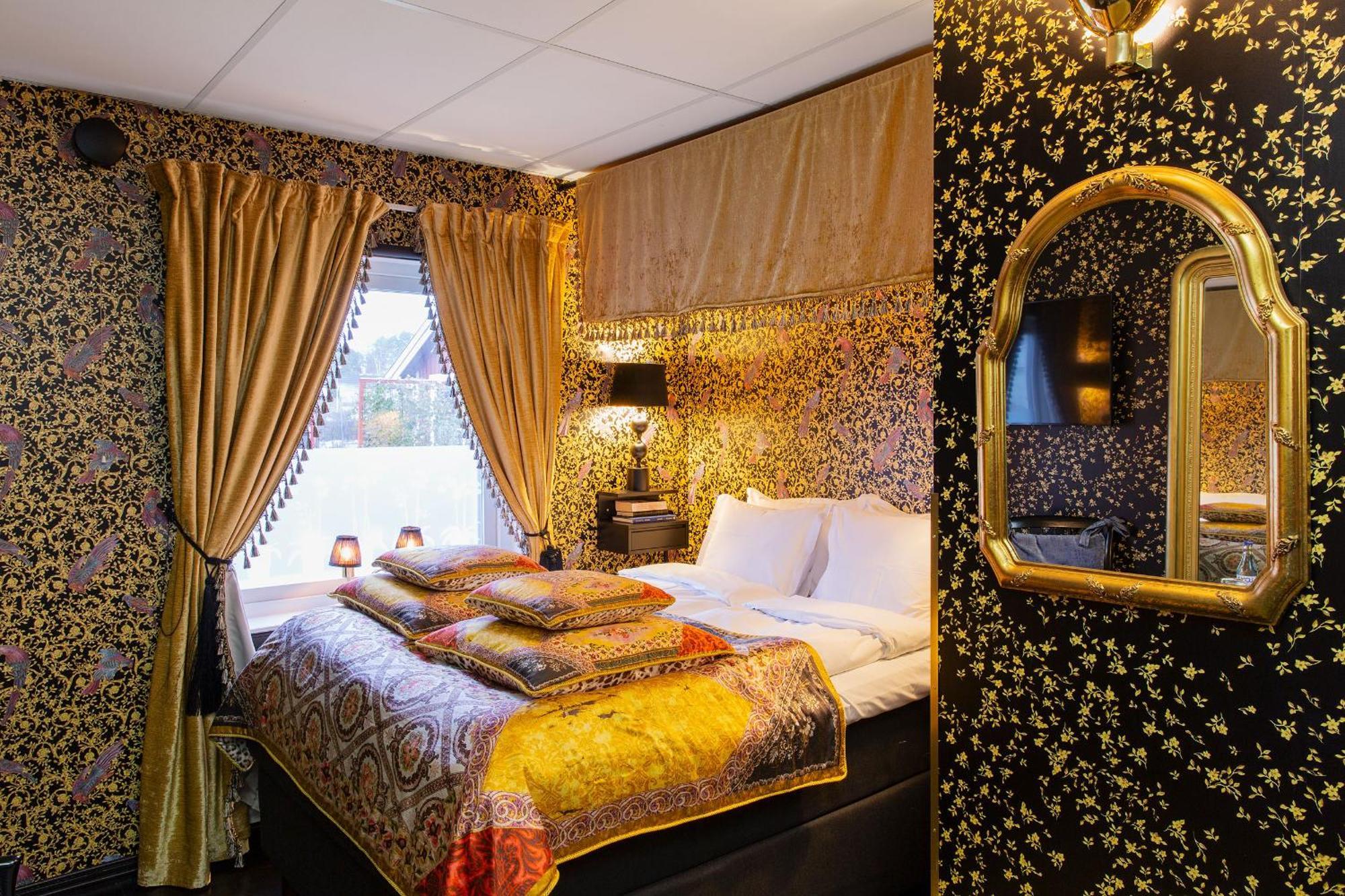 Bomans Hotell I โตรซา ภายนอก รูปภาพ