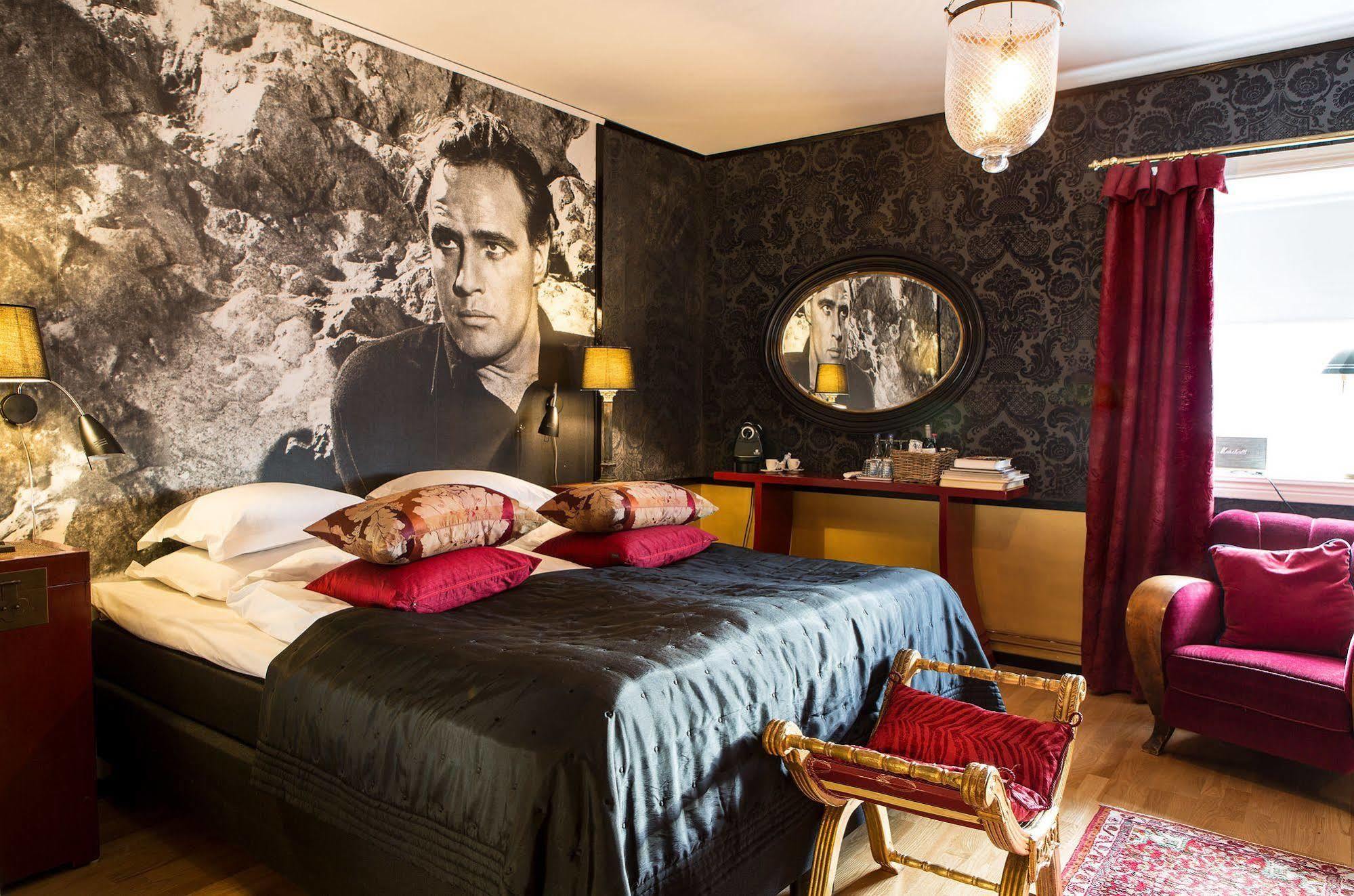 Bomans Hotell I โตรซา ภายนอก รูปภาพ